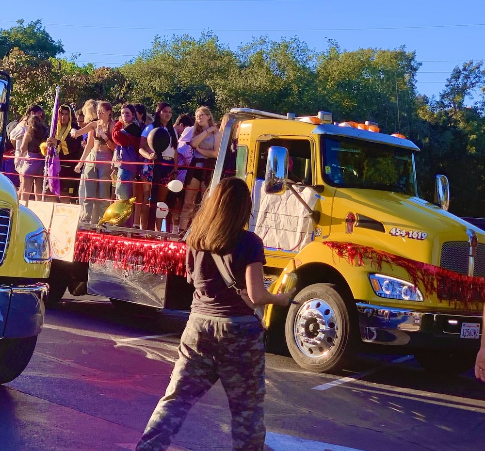 SM HS Homecoming parade-6