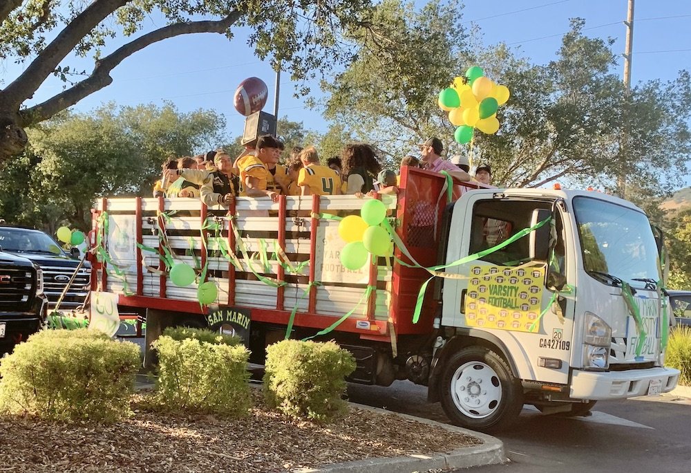 SM HS Homecoming parade-6